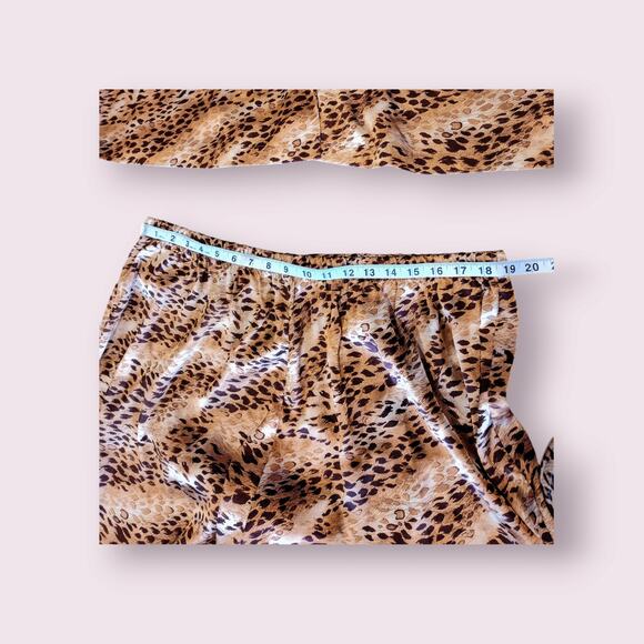 Cacique Women's Size 4X (26/28) LeopardPrint Satin Pajama Set - Picture 4 of 9